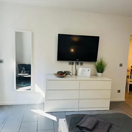 Apartment 5