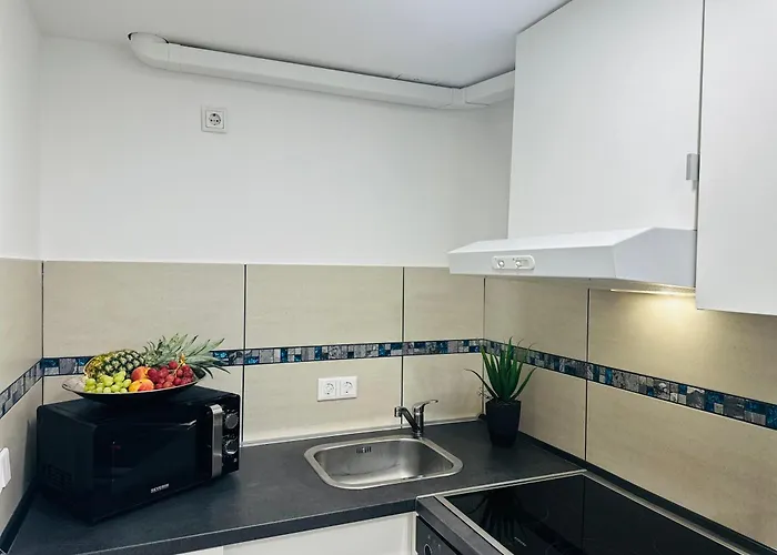 Διαμέρισμα 5 *